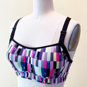 😍 VICTORIA'S SECRET KNOCKOUT SPORT BRA GEO PRINT LATTICE BACK PADDED 36B 😘